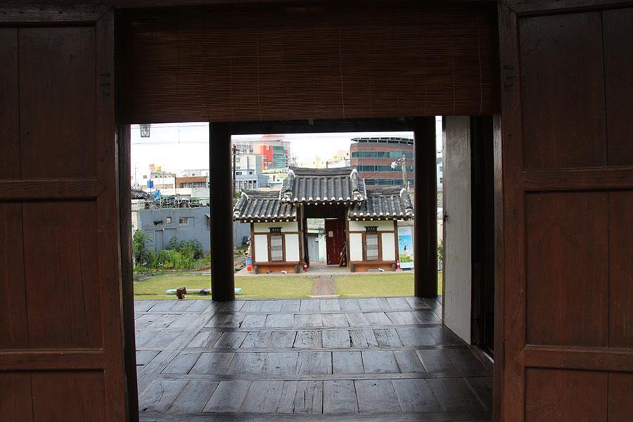 Former Guamseowon Hanok Guesthouse Daegu Exterior foto